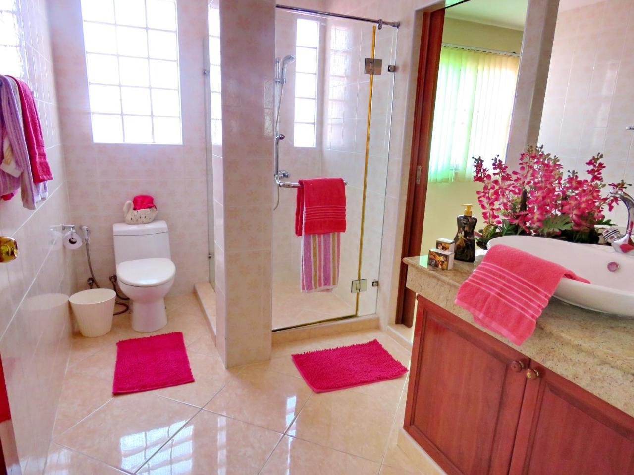 Butterfly Garden Boutique Residences Large Luxury Apts And A Lifetsyle Destination By Neang, Everything Need Right Here 1-3 Bedrooms 110 To 190 Sq Mtrs, 2 Full Bathrooms, Rain Shower, Bath, Bbq, Free Wifi, Staff 24-7, Close To Beac *